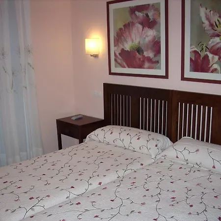 Rural La Henera Hotel