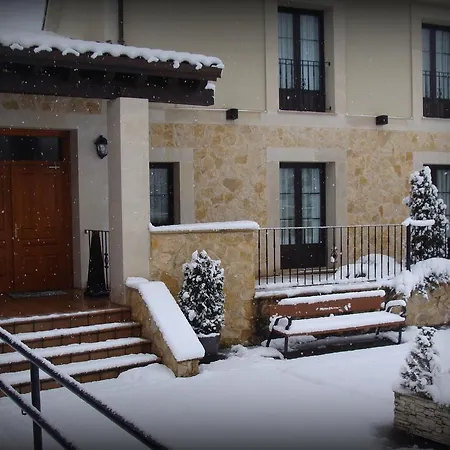 Hotel Rural La Henera