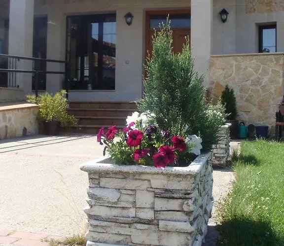 Hotel Rural La Henera 3*